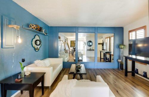 Knox - Henderson Apartment | Walkable Dallas Vacation Rental with Community Pool!