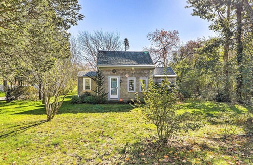 Dennis Cottage | Walkable Dennis Cottage: 'the Blue Scallop'