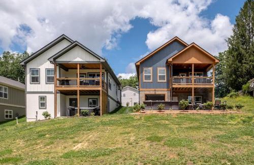 Brevard House | Walkable Downtown 5BR - Hot Tub and Resort Access