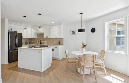 East Queen Anne Apartment | Walkable Seattle Gem Close To Everything condo