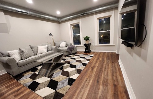 Fifth Ward Apartment | Walkers Point Modern Loft