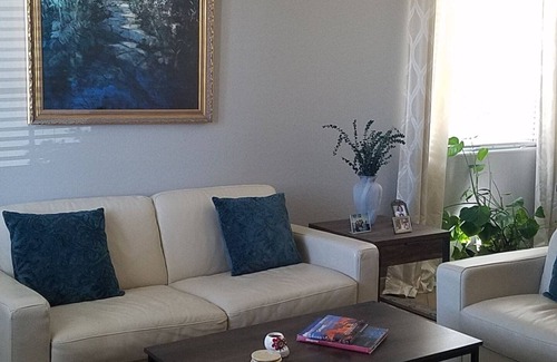 Anthem House | Walking distance to beautiful park ,Pickleball and Tennis courts.