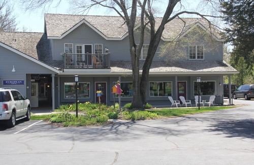 Fish Creek Condo | Walking distance to downtown Fish Creek and Minutes From Peninsula State Park!