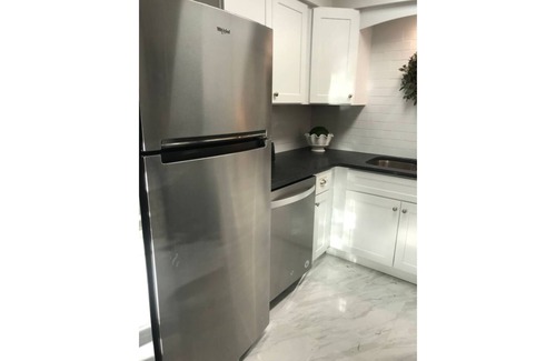 Franklin Apartment | Walking distance to Downtown Franklin-Stylish