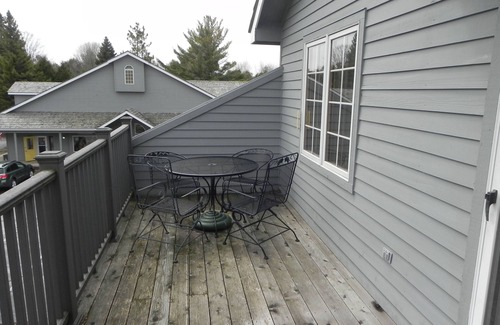 Fish Creek Condo | Walking distance to downtown Fish Creek, DC Auditorium and Peninsula State Park.