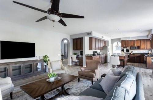 Arabian Crest House | Walking On Sunshine