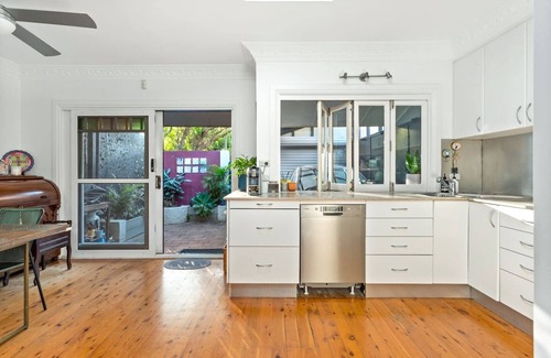 Newtown House | Wallabies Rest An Ornate Newtown Terrace