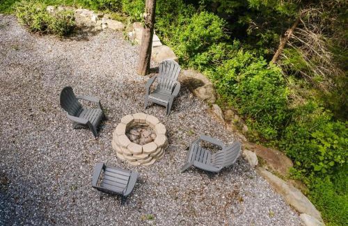 Whittier House | Wally`s Kabin