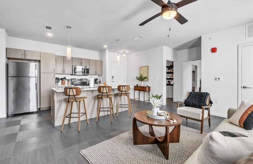 Rogers Apartment | Walmart AMP - Pool, Gym & Lounge - LCP Collection