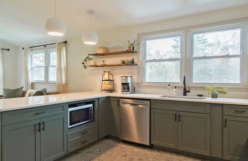 Rosendale House | Walnut Bungalow: Stylish Modern Rosendale Getaway