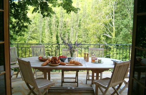 Saint-Pompont House | Walnut Cottage - A delightful stone cottage, with huge garden, and private pool