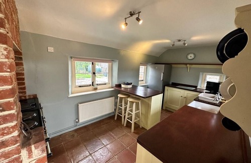 Framlingham House | Walnut Cottage, Framlingham