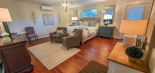 West Jefferson House | Walnut Hill Cottage