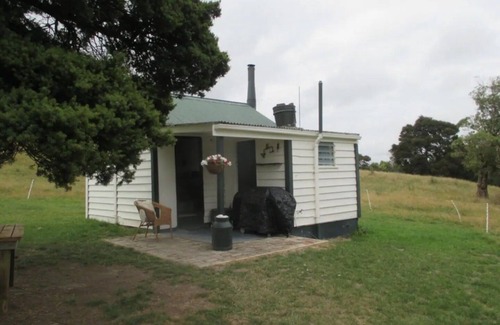 Gladstone House | Walnut Whare