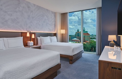 Bay Lake Hotel | Walt Disney World Swan Reserve