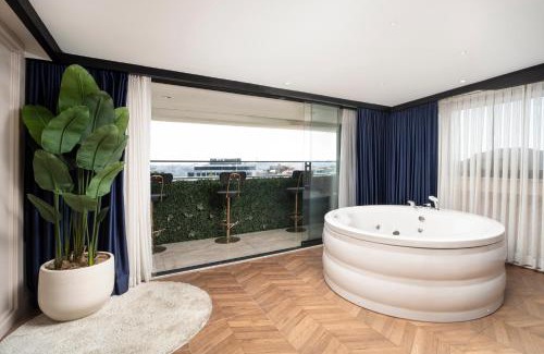 Pera Apartment | Walton Gardens Pera