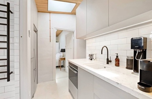 Albert Town Cottage | Wanaka Stone Cottage - Wanaka Holiday Home