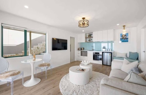 Bell Block Apartment | Wanaka Studio - sea views from your private patio