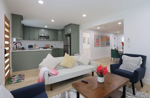 Los Angeles House | Wanderer's 2B1B Haven