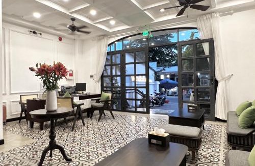 East Ham Tien Beach Hotel | Wanderlust Hotel