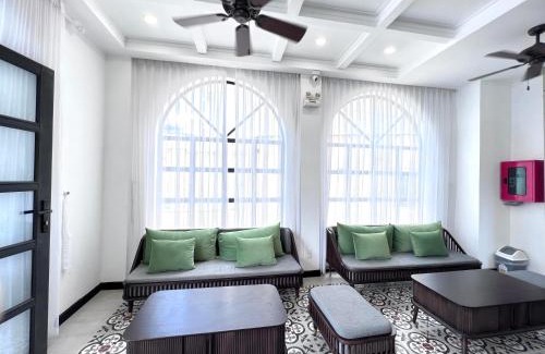 East Ham Tien Beach Hotel | Wanderlust Hotel