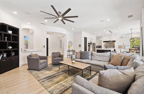 Indio House | 'Wanderlust' Pickleball, mini golf, and more!