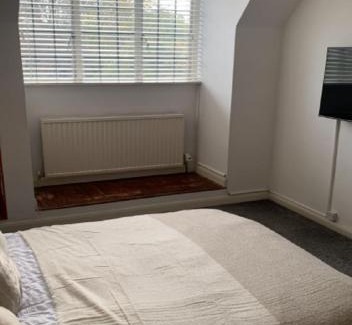 Thornton House | Wandsworth, South London Deluxe King Room 4