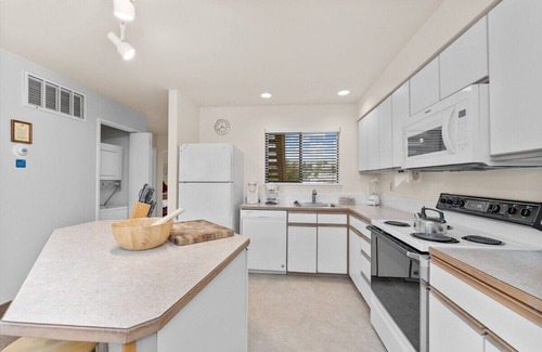 Wapato Point Condo | Wapato Point Condo on Lake Chelan with Resort Amenities! 2Bed/2Bath, Upper Floor-Unit 659