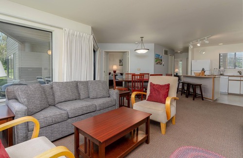 Wapato Point Condo | Wapato Point Condo on Lake Chelan with Resort Amenities! 2Bed/2Bath, Upper Floor-Unit 661