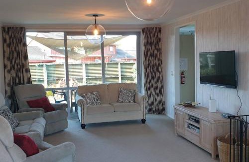 Turangi House | Wapiti