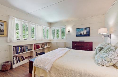 Waquoit Village House | Waquoit Bay Bungalow
