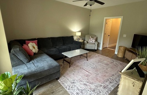 Auburn - Opelika House | WAR-TO-THE -EAGLE townhome in the loveliest village on the Plains!