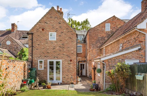 Dursley Cottage | Wards Court 1