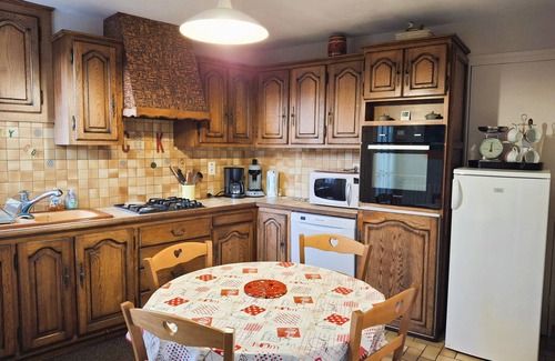 Crozon House | Warm and Authentic! The watchmaker’s house, downtown Crozon