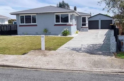Invercargill House | Warm and Cosy - 3 Bedroom Home