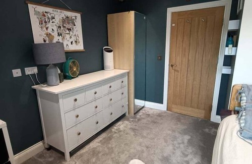 Bristol House | Warm and Homely 4BR | Parking | WiFi | Garden