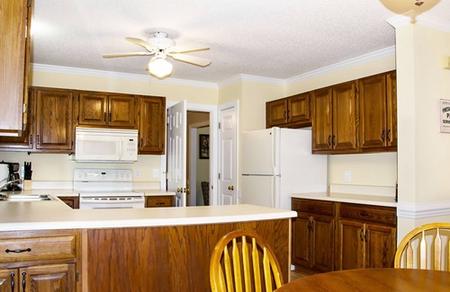 Greensboro House | Warm and Inviting Home in NW Greensboro