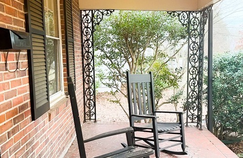 Durham House | Warm and Modern Cape Cod in Historic Trinity Park