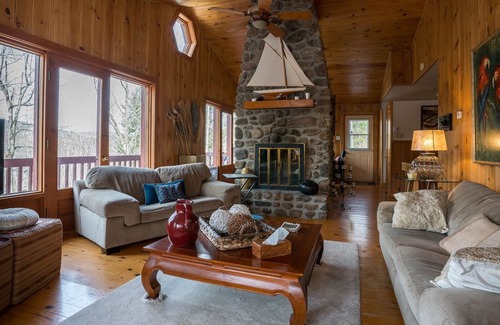 Saint-Sauveur Ski Chalet | Warm Chalet in Saint Sauveur in the Laurentian Park