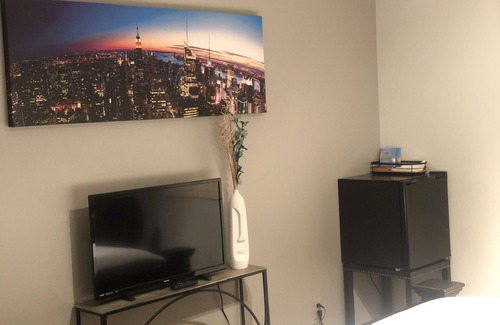 Baldwin Park House | Warm, charming 1 private bedroom in condo Baldwinpark