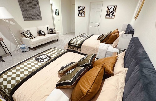 Chino Condo | Warm little codon
