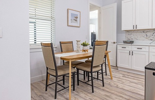 Warm Mineral Springs House | Warm Springs Hideaway