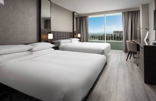 Warner Center Hotel | Warner Center Marriott Woodland Hills