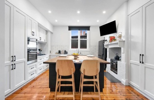 Geelong West House | Warranyah - Perfect on Preston