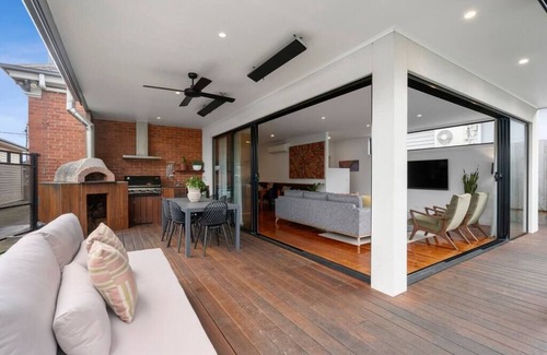 Geelong West House | Warranyah - Perfect on Preston