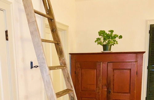Warren House | Warren...Beautiful Blueberry Mt. Farmhouse, Close to Sugarbush & the Mad River
