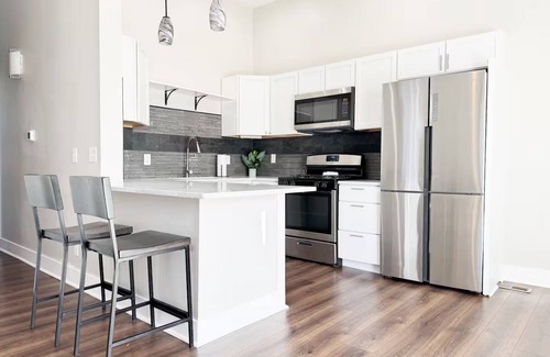 Evansville Apartment | Washington A/Stylish 1BR/1BA Downtown Apt