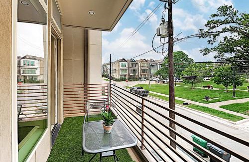 Washington Ave./ Memorial Park House | Washington Corridor