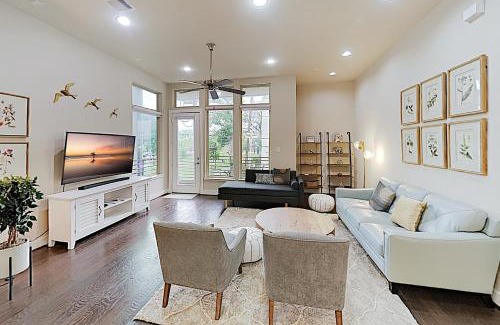 Washington Ave./ Memorial Park House | Washington Corridor