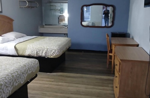 Washington Hotel | Washington Motel By OYO